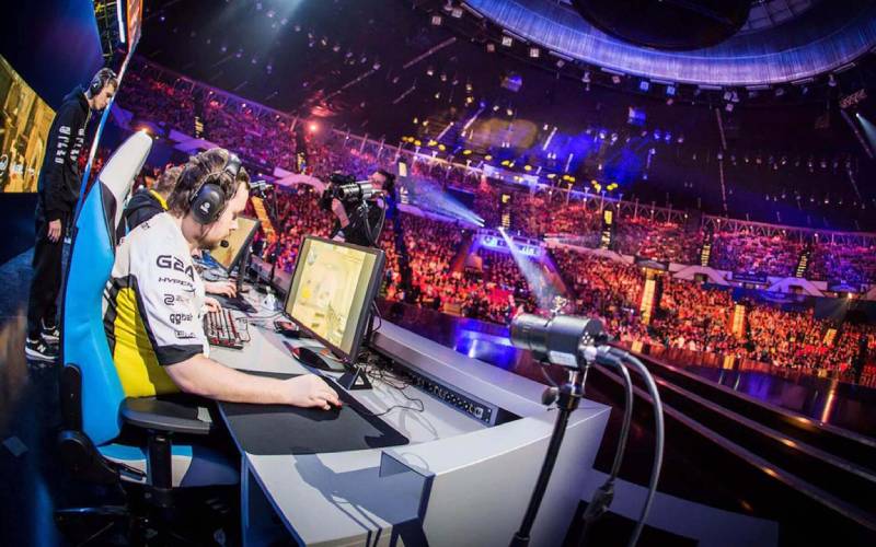 Hướng Dẫn Cá Cược Esports Và Chiến Lược Thắng Lớn 3 Sự khác biệt giữa Esports và game online thông thường